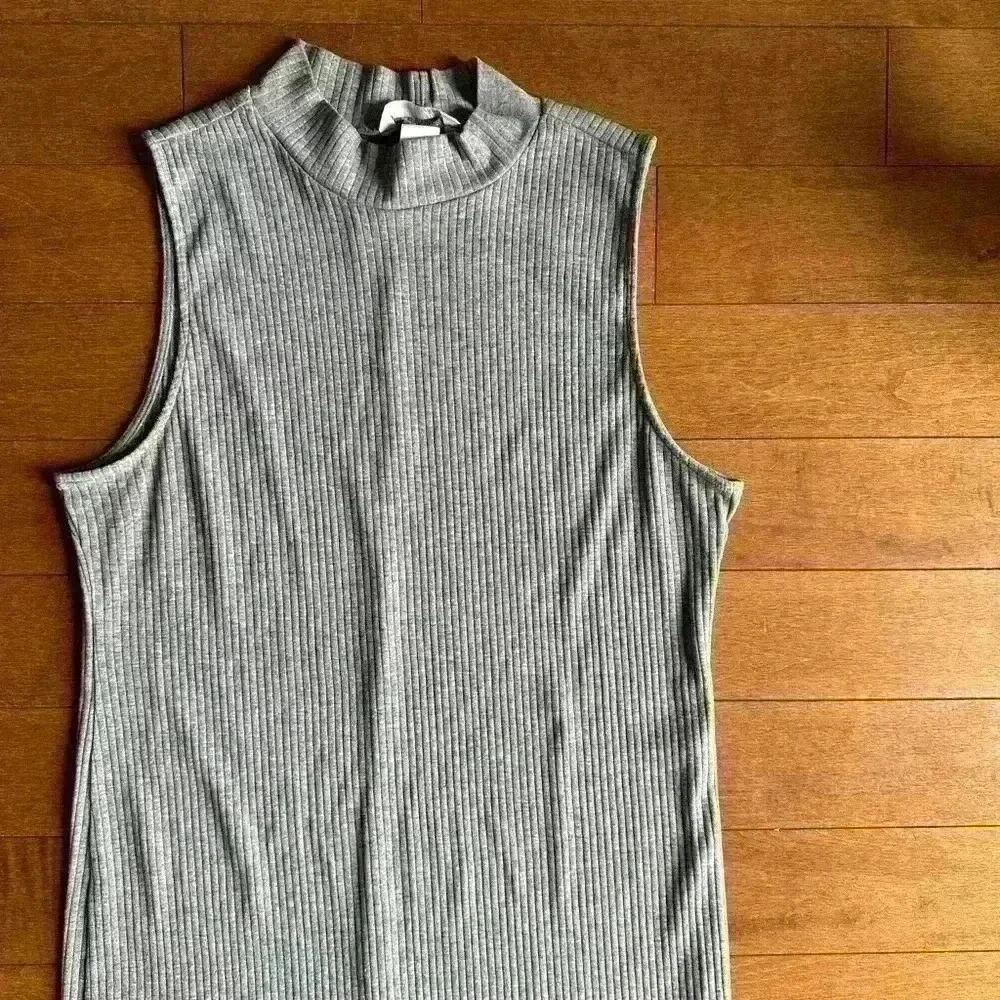 H&M | Ribbed grey turtle neck  dress with slit size med - Picture 2 of 2